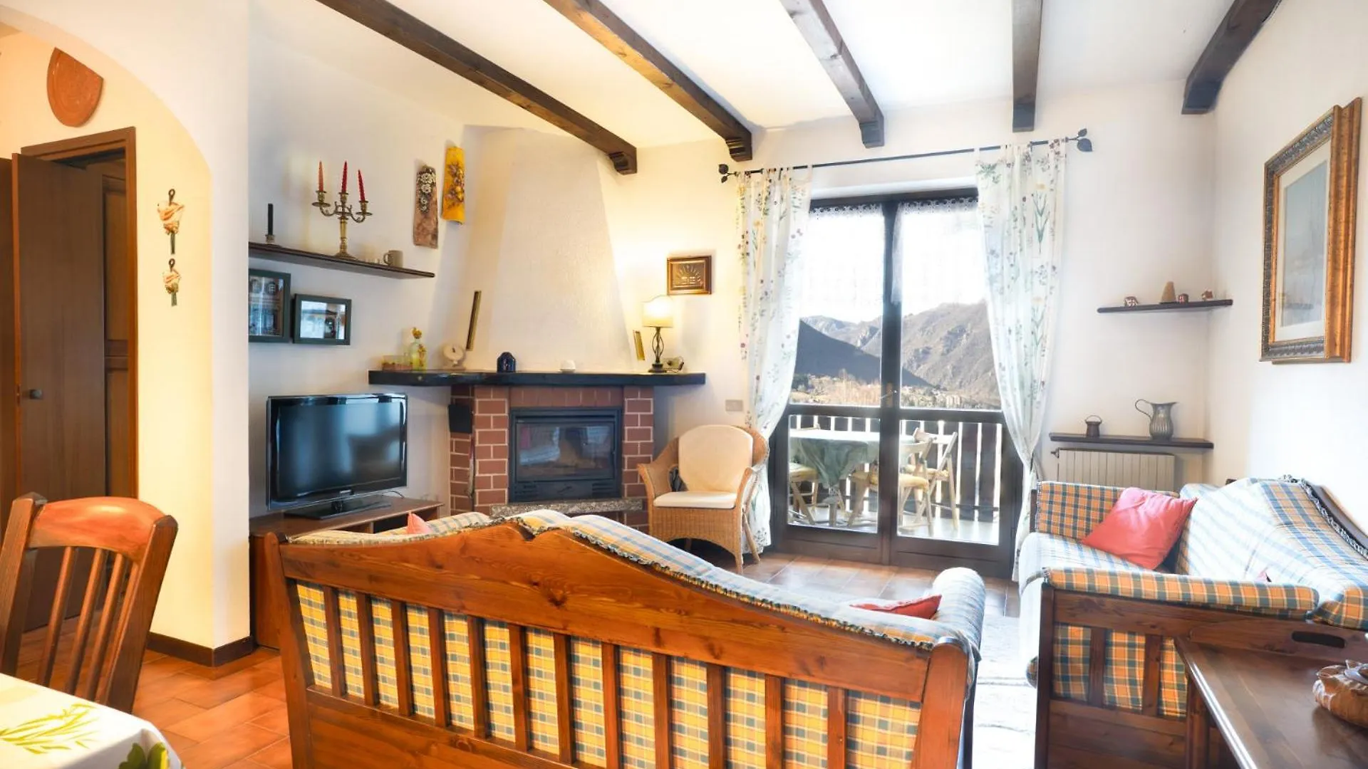 Chalet Panorama Cremeno Italy